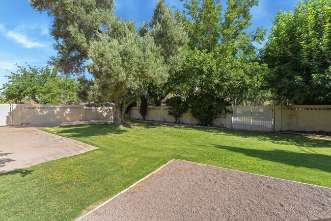 Building Photo - A stunning custom estate nestled in the pr...