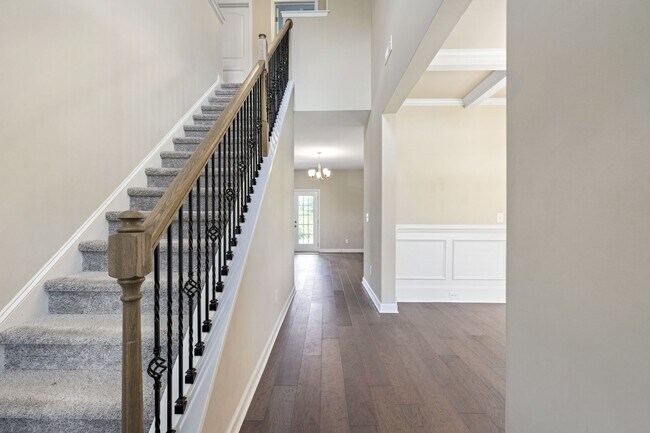 Building Photo - Elegant Home in Oyster Landing