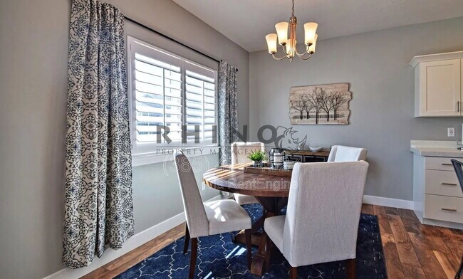 Building Photo - 7478 N Hutch Ln