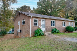 Building Photo - 1813 Younger Ave