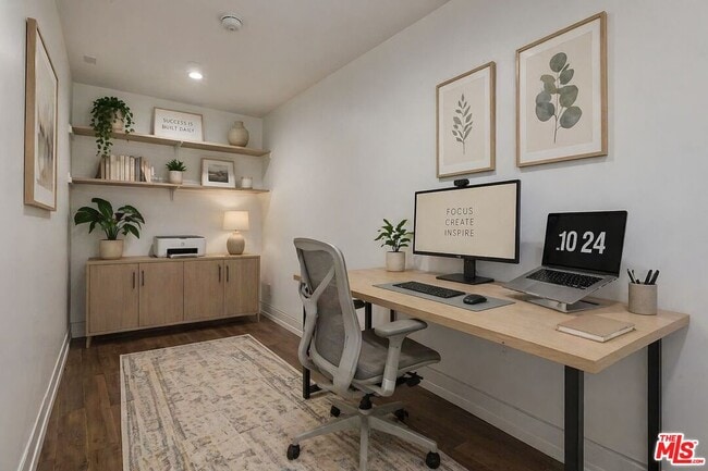 Building Photo - 225 S Hamilton Dr