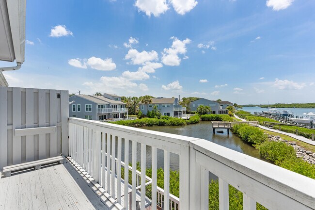 Building Photo - 2488 Harbour Cove Dr