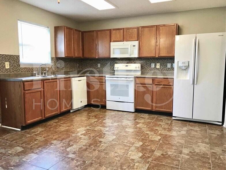 Building Photo - 3256 Abaca Ct