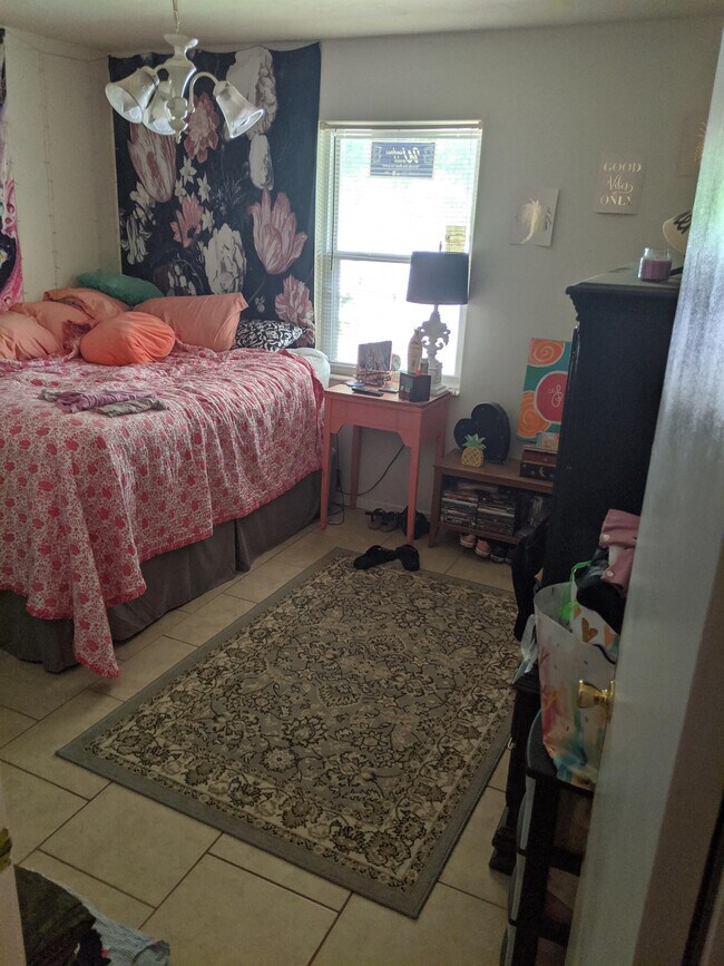 Building Photo - 3442 N Carnation Ct