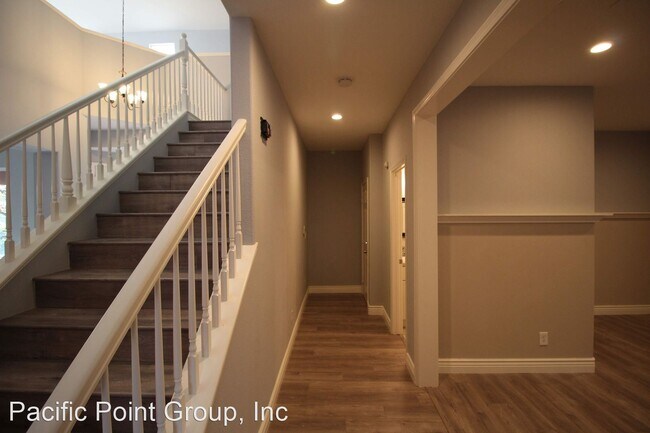 Building Photo - 5 br, 2.5 bath House - 2731 Zinfandel Ct