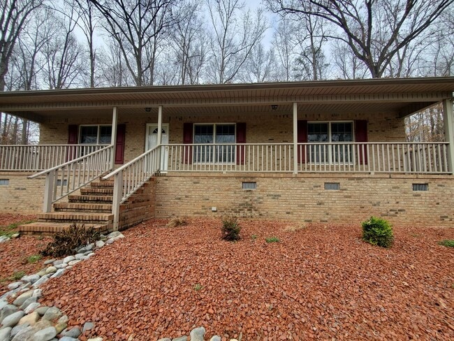 Building Photo - Ready to move in!