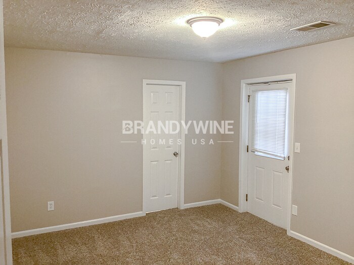 Building Photo - 5391 Hall Cir