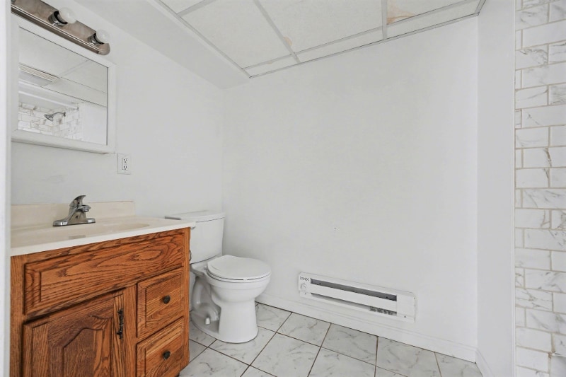 Building Photo - 37 Euclid St