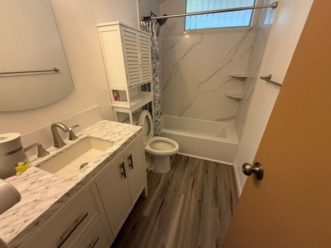 Building Photo - Beautiful Setting for this Two Bedroom, One Bath Unit Only Minutes Away from Wheeler AB and Schof...