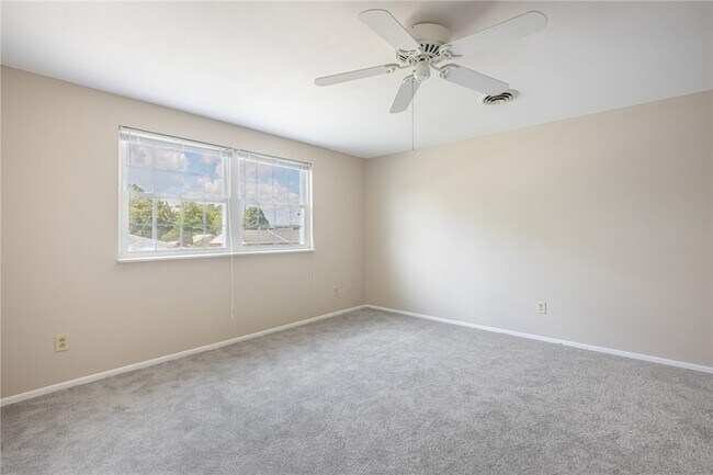 Building Photo - 7072 Cliffstone Dr