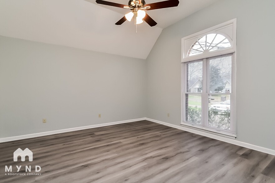 Building Photo - 4132 Cohasset Cove