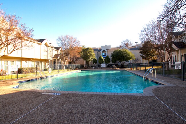 Beautiful Pool! - 5881 Preston View Blvd