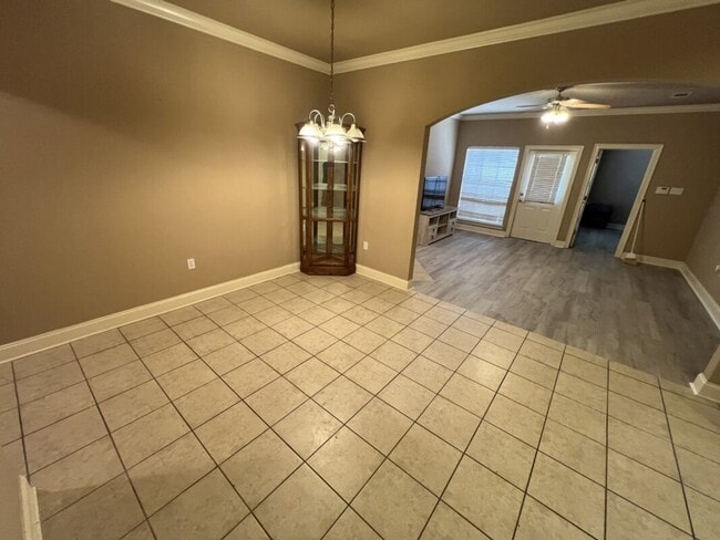 Building Photo - Newly updated! 3 bd, 2 bath condo in Zachary's Cottages at Blue Herron