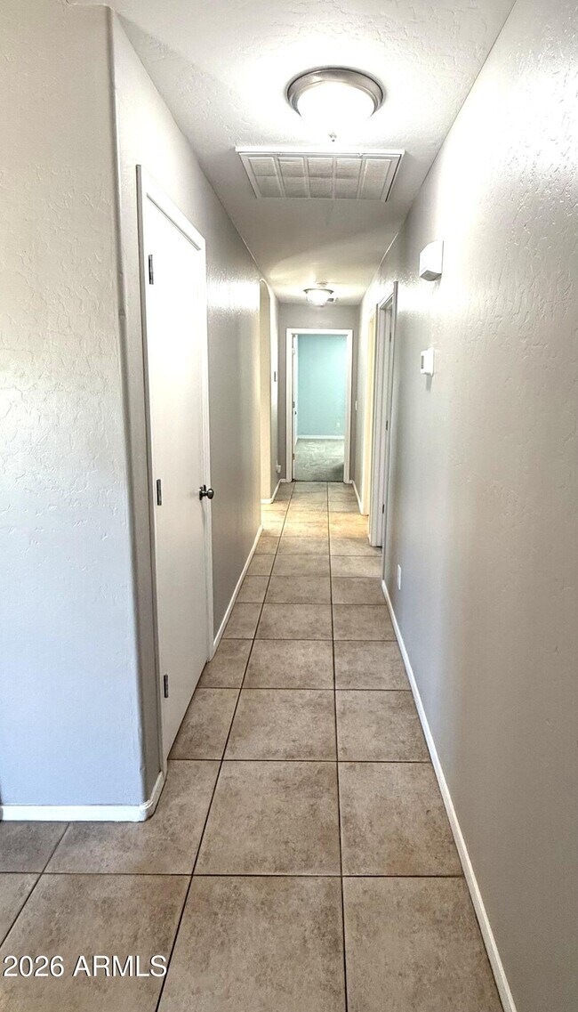 Building Photo - 14869 W Caribbean Ln