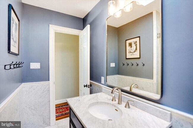 Building Photo - 4110 Edgevale Ct