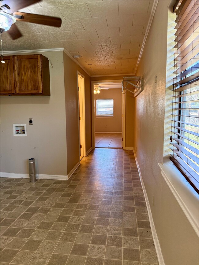 Building Photo - 300 Avenue C