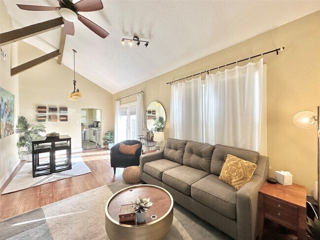 Building Photo - 4318 Eigel St