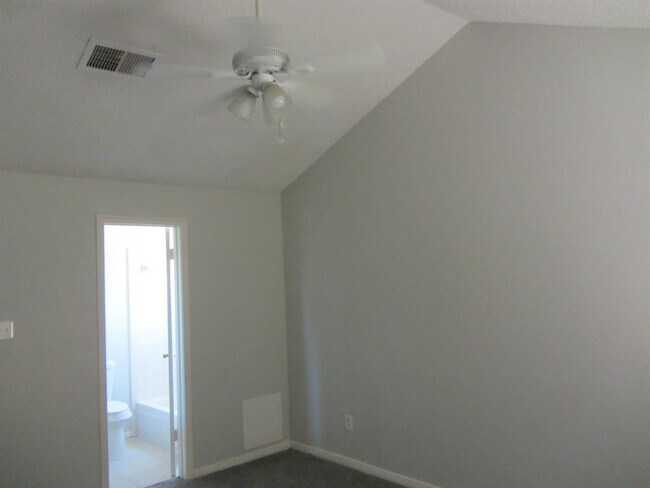 Building Photo - 5810 Twisted Pine Ct