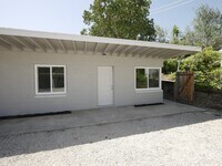 Building Photo - 606 Mountain Ranch Rd