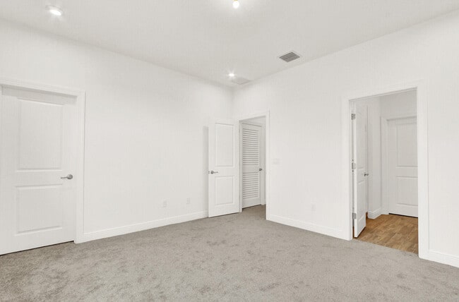 Building Photo - 7808 SW Cline St