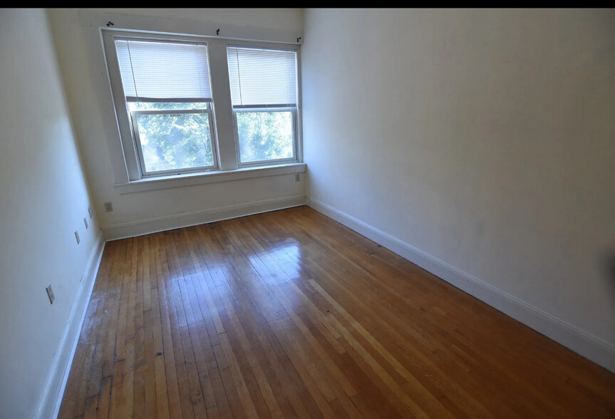 Primary Photo - 1410 Beacon St
