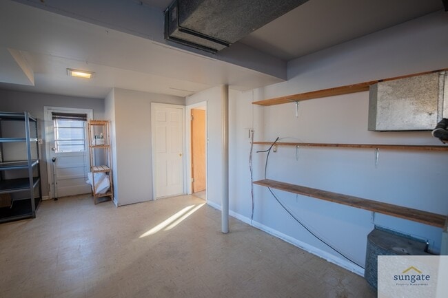 Building Photo - 7411 Kathydale Rd