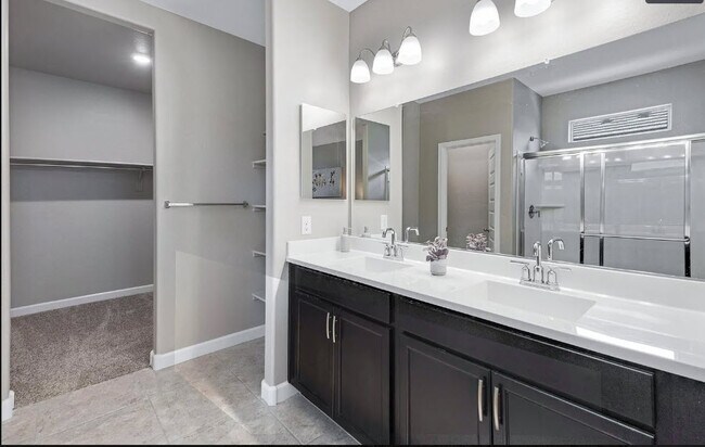 Building Photo - 5314 W Alta Mesa Ave