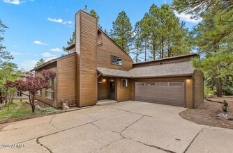 Building Photo - 2803 N Carefree Cir