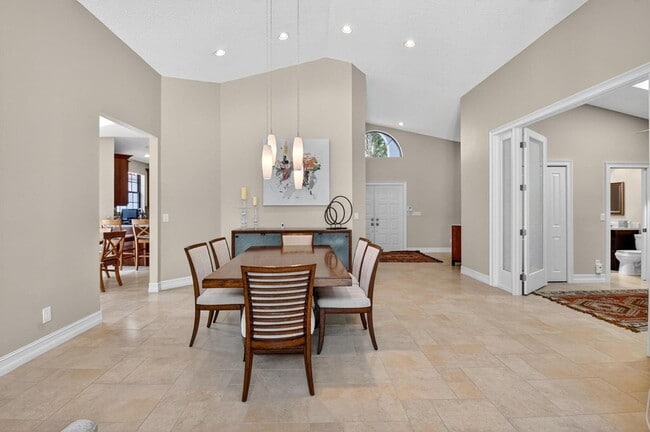 Building Photo - 5850 NW 21st Ave