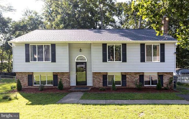 Building Photo - 10612 Holleybrooke Dr
