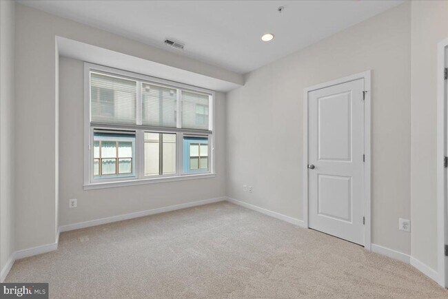 Building Photo - 2916 Penny Ln