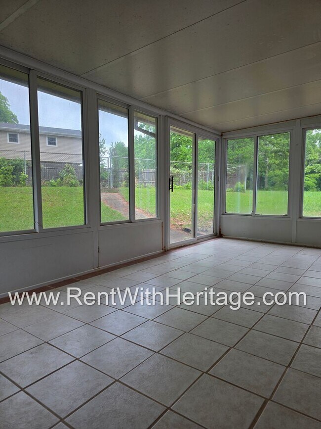 Building Photo - Gorgeous 4 Sided Brick Home/ Upgrades Galore/ Full Unfinished Basement