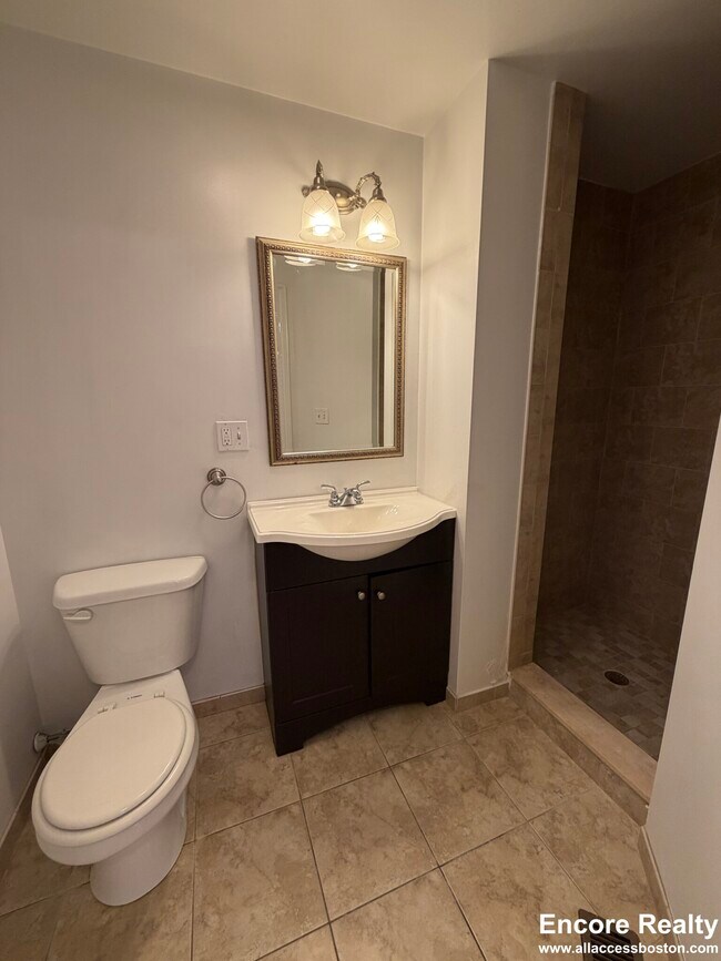 Building Photo - 157 M St