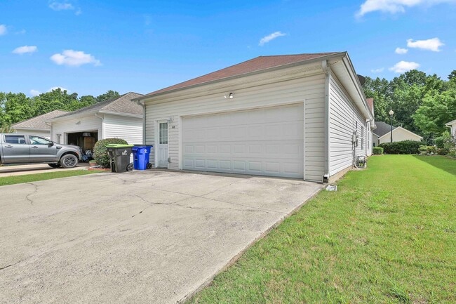 Building Photo - Quiet, clean, and updated House in 55+ Com...