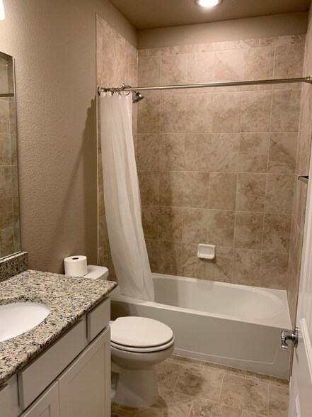 Building Photo - 3021 Upland Dr