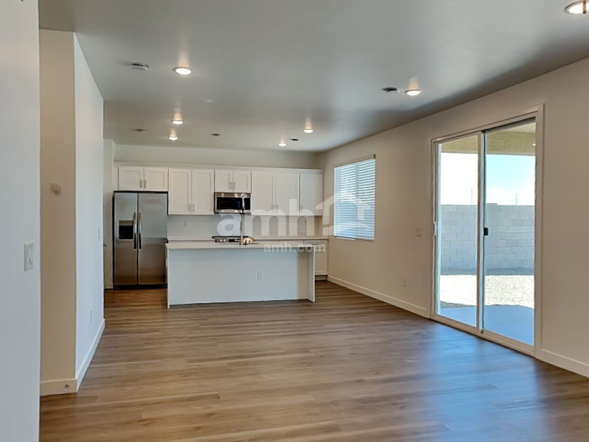 Building Photo - 9731 W Parkway Dr