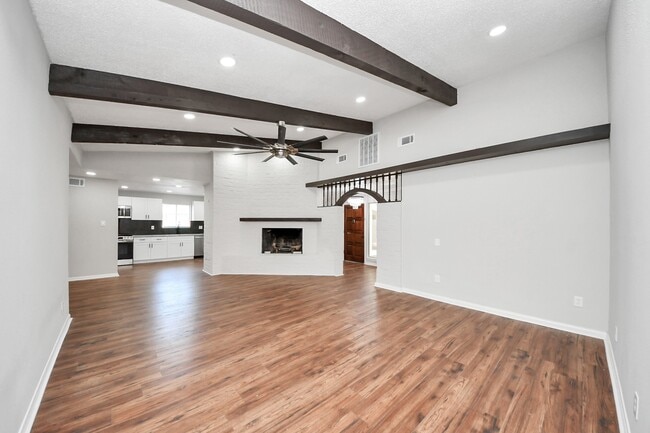 Building Photo - 18330 Cape Bahamas Ln