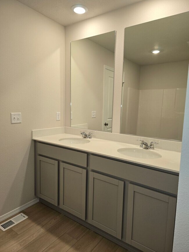 Building Photo - New 3 Bedroom, 2.5 Bath Townhome for Rent ...