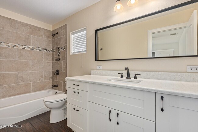 Building Photo - 1280 E Alameda Dr