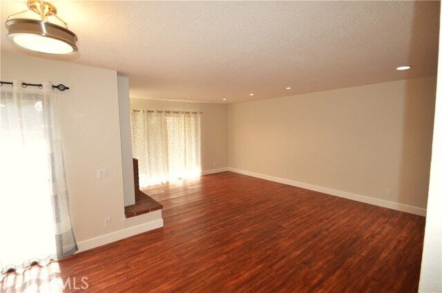 Building Photo - 267 Linwood Ave