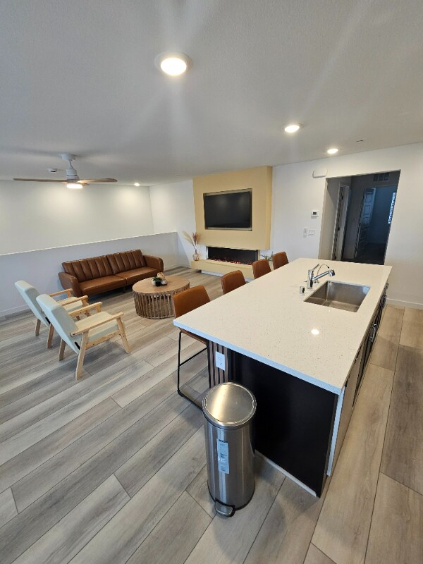 Building Photo - 9489 Sky Pointe Dr