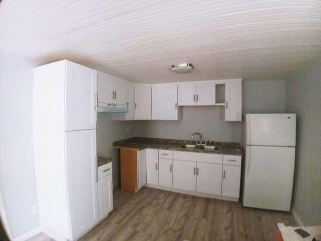 Primary Photo - MOVE IN SPECIAL! Newly Remodeled 1 Bedroom
