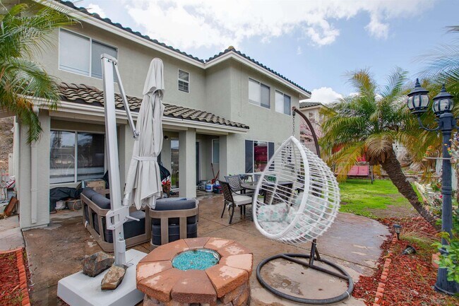 Building Photo - 10394 Valley Waters Dr