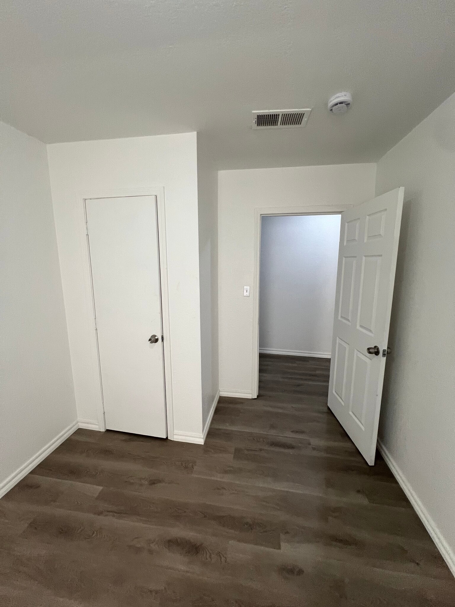 bedroom 2 - 718 N 18th St