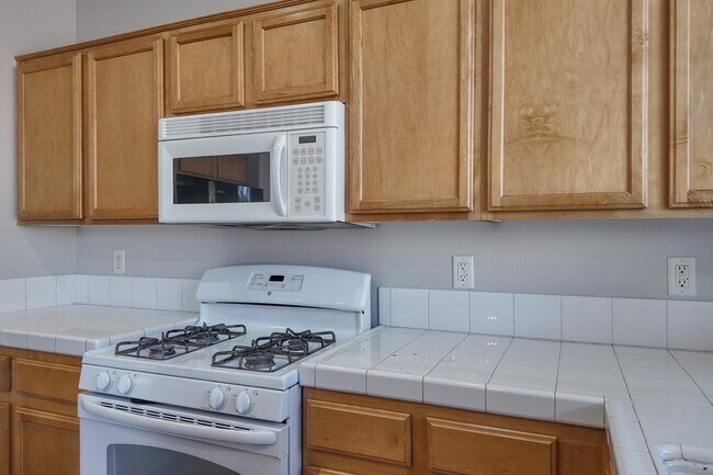 Building Photo - 9222 Cazador St