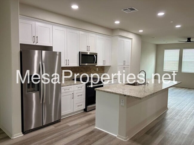 Building Photo - 1501 Stratus Dr