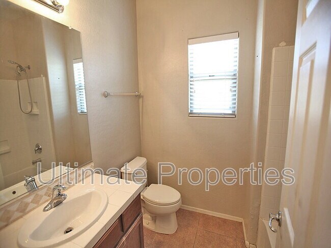 Building Photo - 4715 S 99th Dr