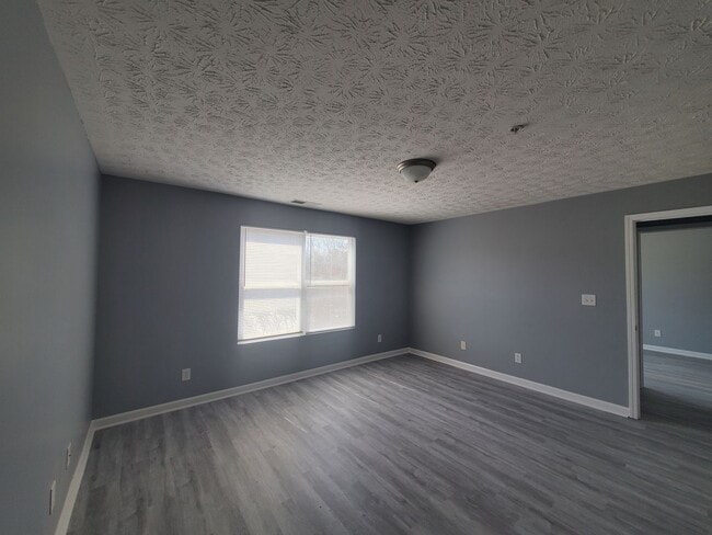 Building Photo - Open House on Thursday 7/ 16/2026 6:00PM -6:30 PM Spacious Condo
