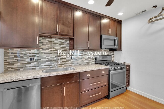 Building Photo - NE Portland Gem w/ Entertainers Backyard +...
