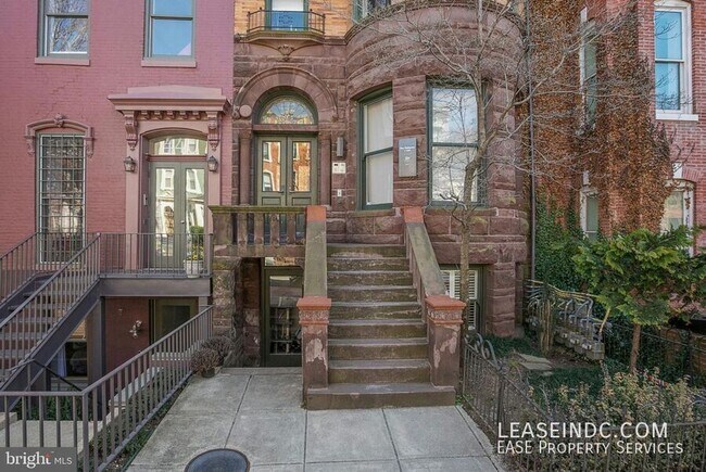 Building Photo - 442 M St NW